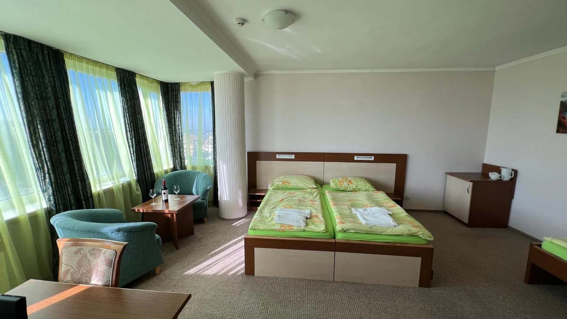Hotel Gorna Banya Sofia 3*,